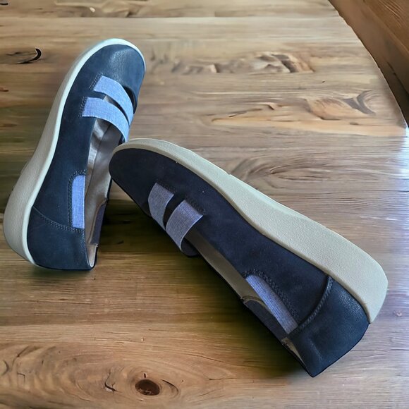 NWT CLARKS CLOUD STEPPERS ( 7 ) Sullivan Rest Navy and Light Blue - Picture 7 of 10